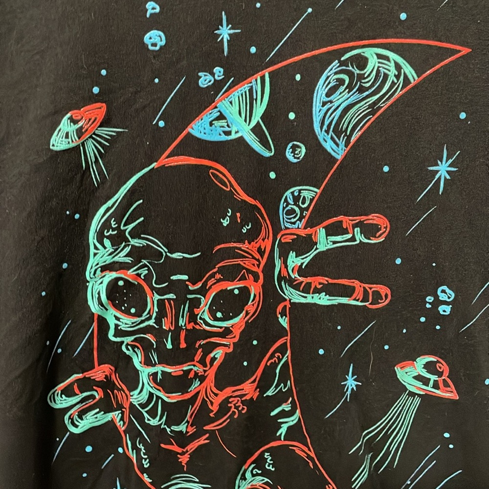 Alien 👽 Tee - Picture 3 of 6